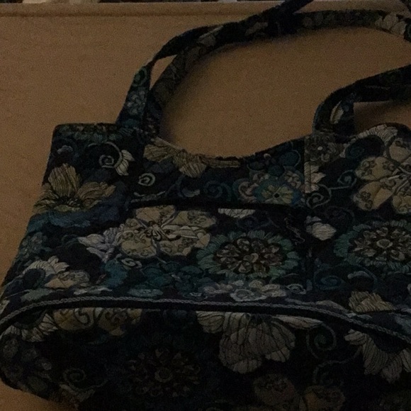 Mod floral blue retired pattern, Vera Bradley. - Picture 2 of 4